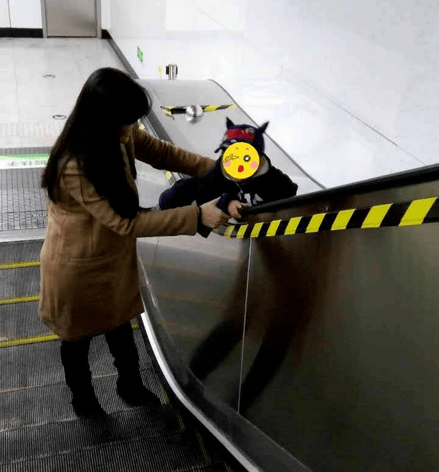 小孩|3岁女童给外婆祝寿坠亡，家人称窗台太低！究竟谁之过？