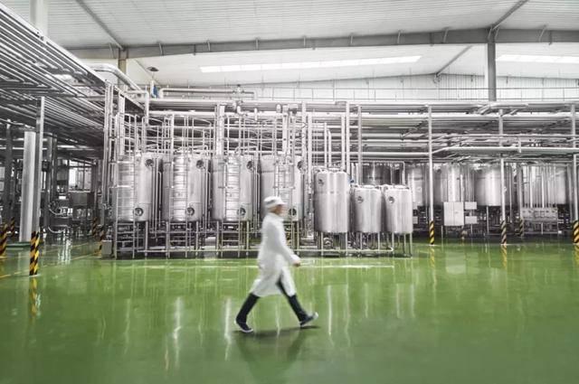 观点评论|技术创新、并购落子助推“鲜战略”落地，新乳业业绩加速反弹