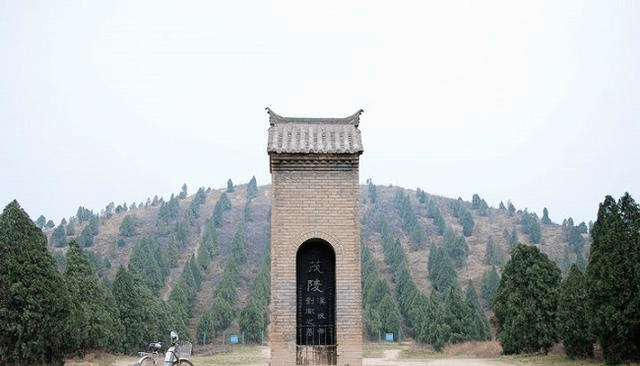茂陵邑人口_茂陵博物馆