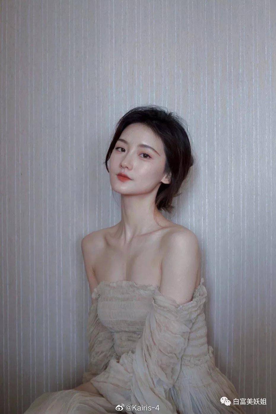 阿四|B站学霸网红靠一张脸赚百万，还让50w人酸她的爱情…