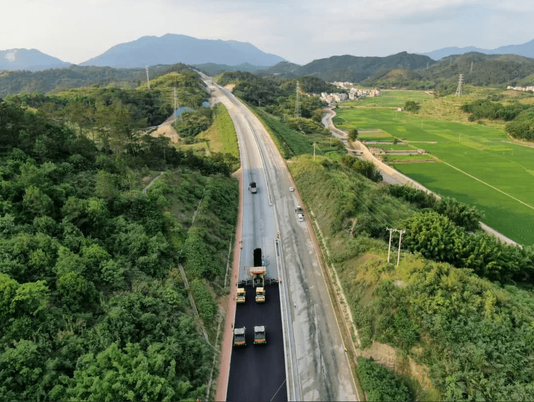 怀集至阳江港高速公路 全长约 1 60 公里 , 高速编号 为 粤高速s59