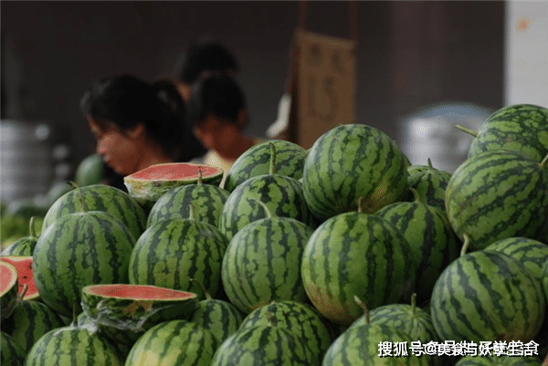 买西瓜怎么挑最便宜 69aa881f136545b8aa300946c3d1417d.png