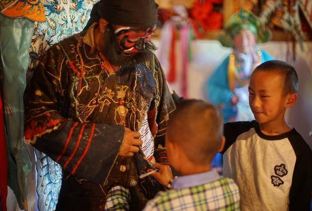 全村|中国最特别乡剧团：每年演一次，每次演三天，已经有150年历史