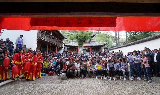 全村|中国最特别乡剧团：每年演一次，每次演三天，已经有150年历史