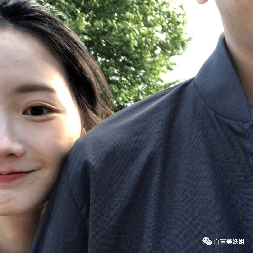 阿四|B站学霸网红靠一张脸赚百万，还让50w人酸她的爱情…