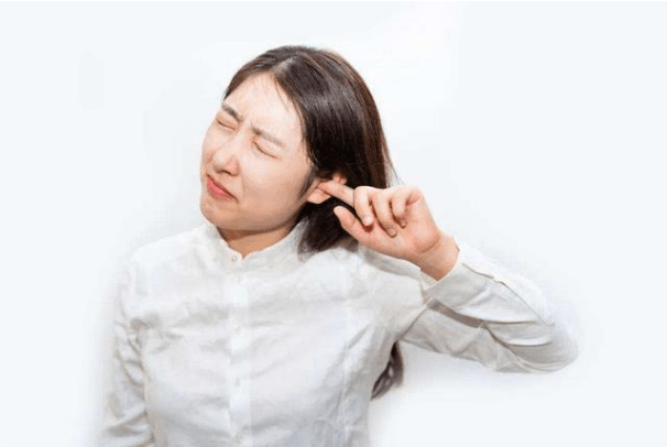 耳朵|父母了解一下宝宝需要定期“掏耳朵”吗？处理耳屎的正确方法