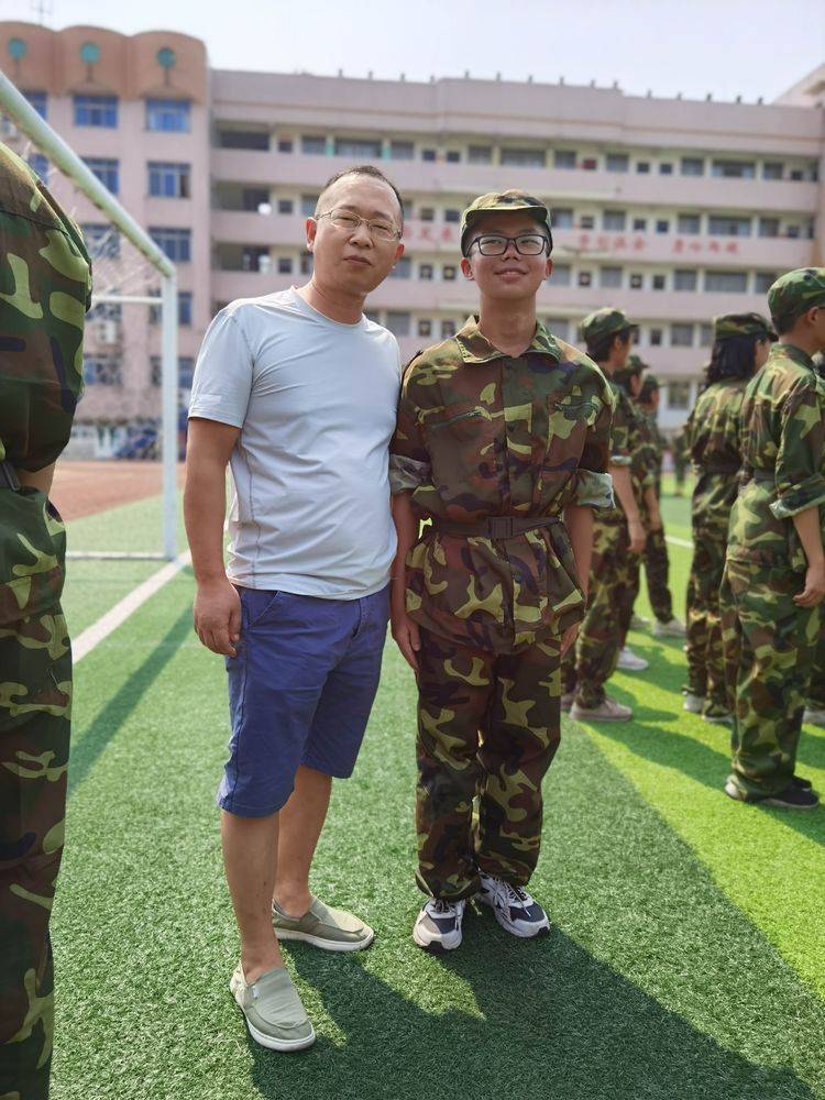 师情润|【湘乡一中军训录】DAY3 军训炼我意志，师情润我心田
