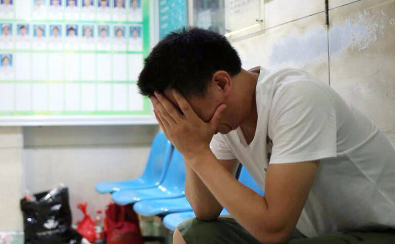 救命|父亲：已经给孩子选好墓地穷人没有生存权？救命药一针1148万