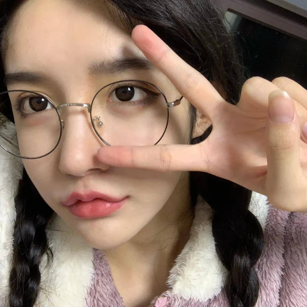 艾比|《青3》用变性女孩炒热度，还有下限吗？