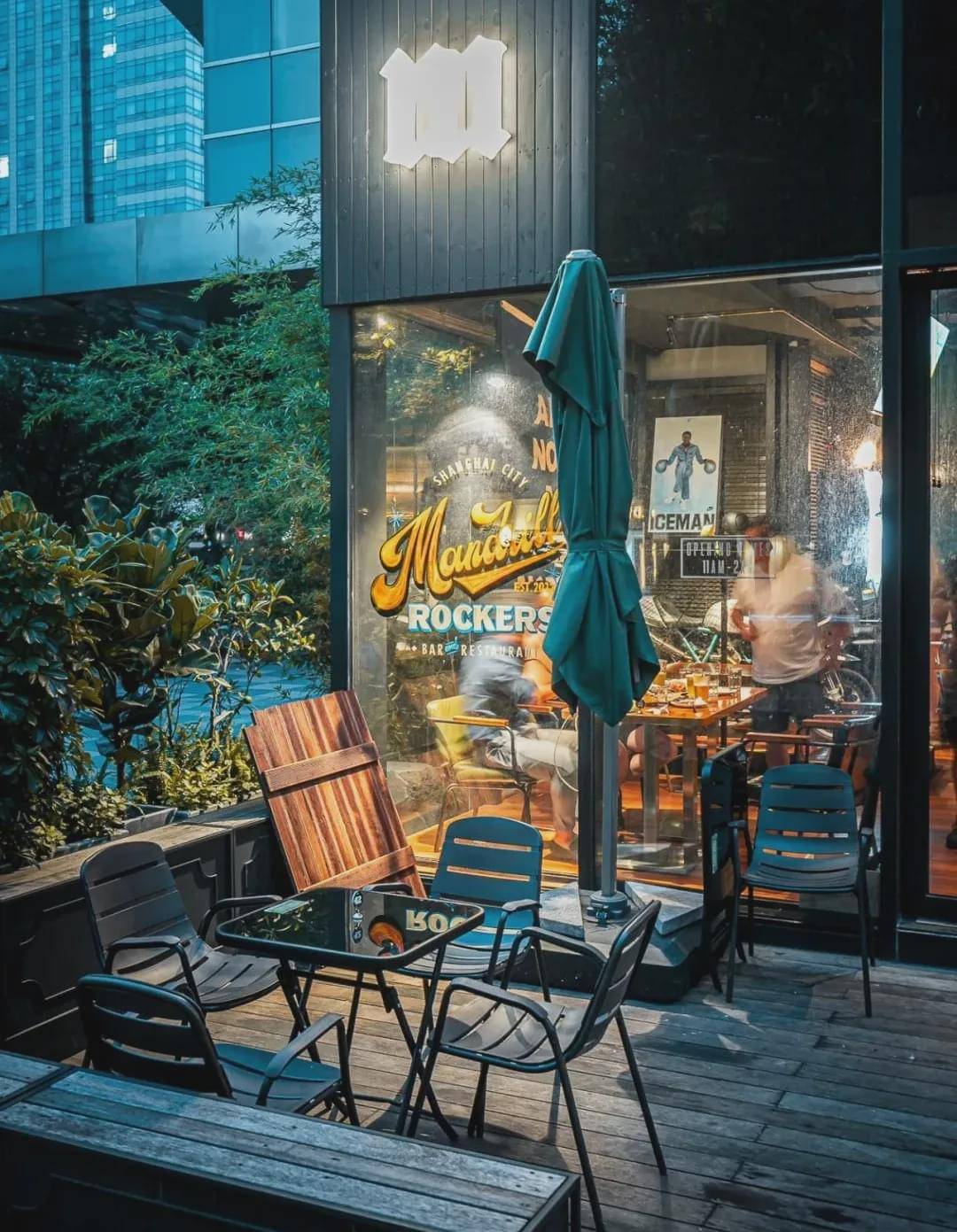 上海|愚园路明星聚集地,@黄觉 就能喝酒!