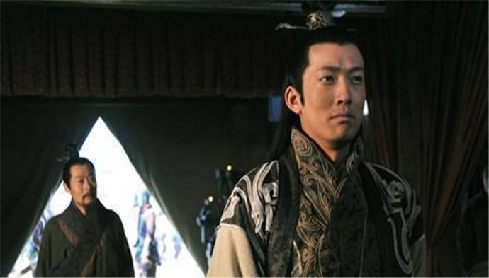 领导|东吴孙权迟迟不肯称帝，他到底在等什么？