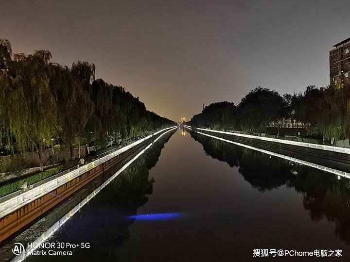 pro|进光量是王道 荣耀30 pro+、小米10 pro极限暗光拍照对比