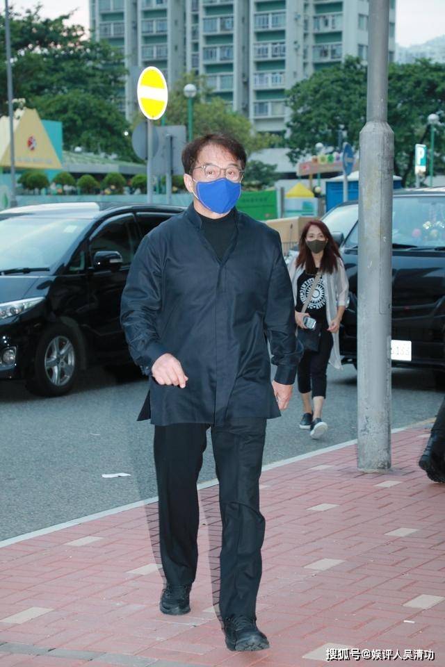 成龙、刘德华、古天乐现身导演陈木胜的追思会