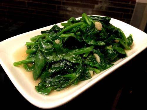 个儿|不妨多给孩子吃此菜，补充钙质，个儿猛长，还能排毒素春天到了