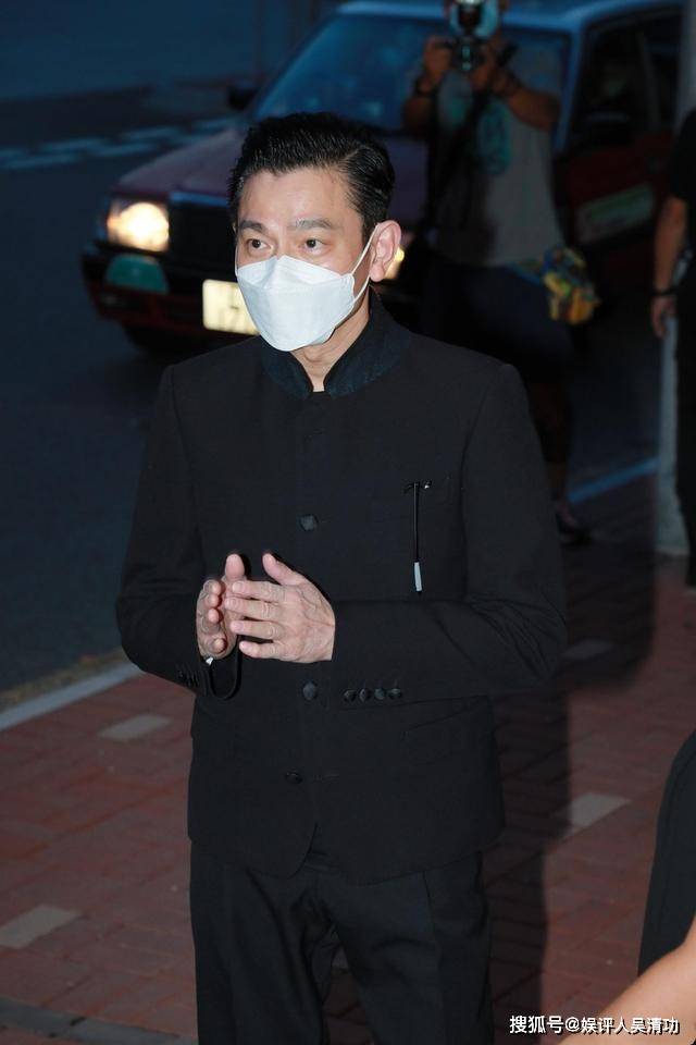 成龙、刘德华、古天乐现身导演陈木胜的追思会