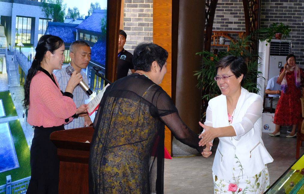 教育|立德树人丹心红——湖北襄阳首届襄派教育家思享会在栖溪小镇举办