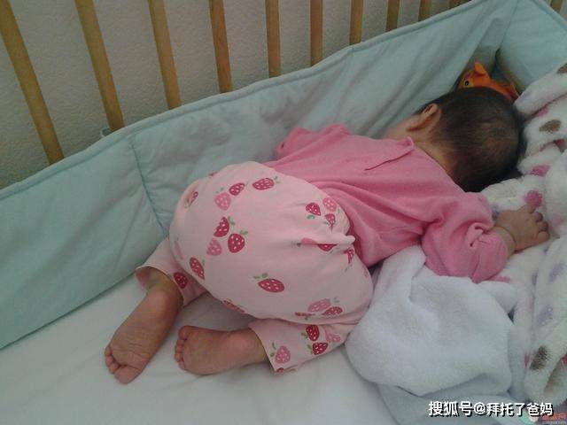 宝宝|原因让人心疼，网友：可怜父母心古巨基夫妻24小时盯儿子睡觉