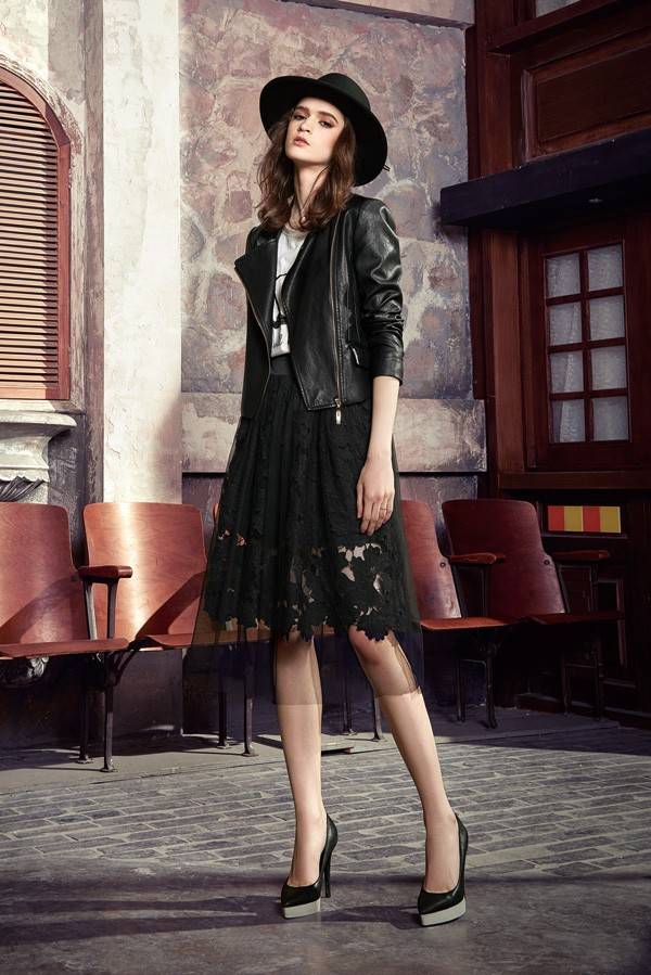 女装|新开女装店铺如何经营管理？薇雅女装尽心扶持赚钱水到渠成！