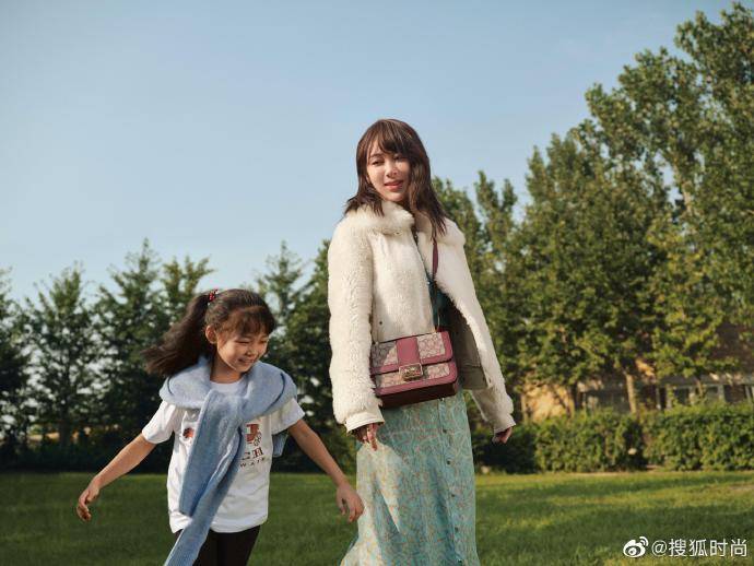 Chanel|Louis Vuitton店员勾结参与造假,Chanel“山茶花”商标申请获批