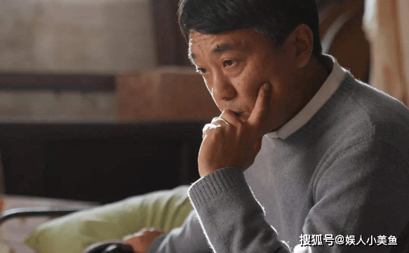 何冰老婆是做什么的 2d45444a9834464fb778e41b31786063.png