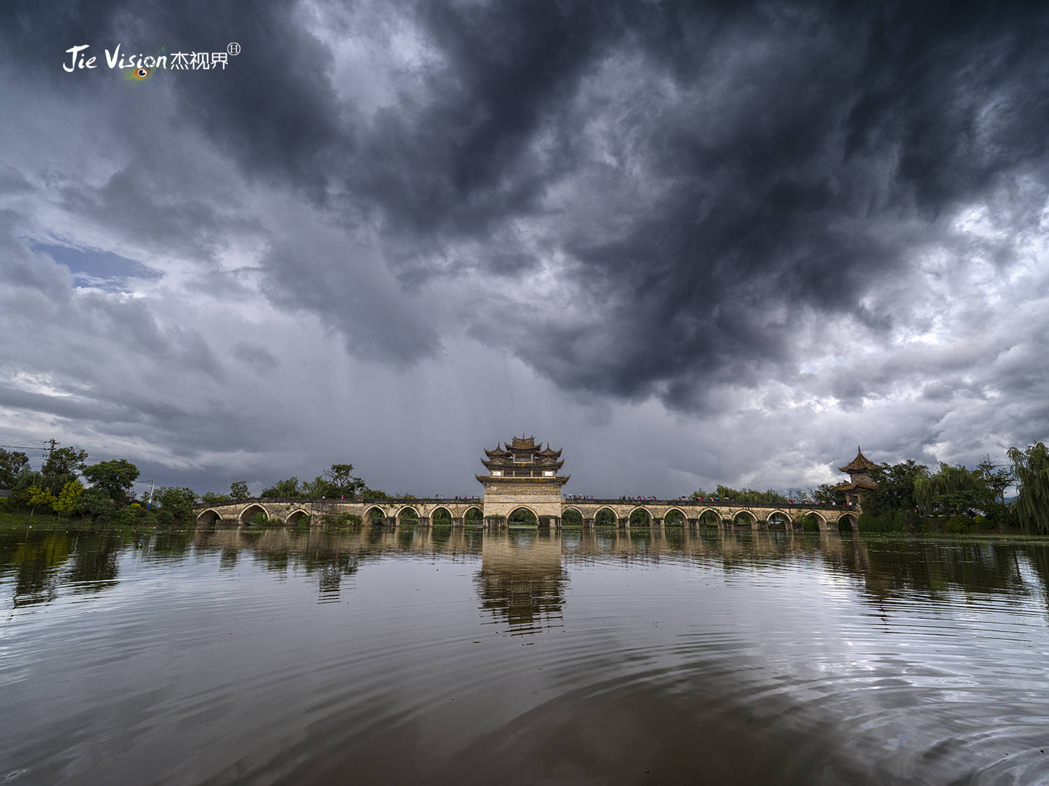 陈洪顺|有皇家“亲戚”的民间古桥 屹立300年“一桥锁双龙”十七孔桥
