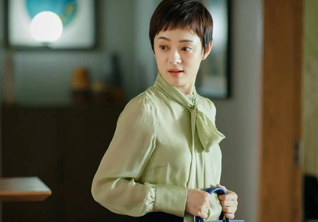 2020年全部电视剧排名_2020年排名前十好剧,李易峰新剧排第八,第一让人意外