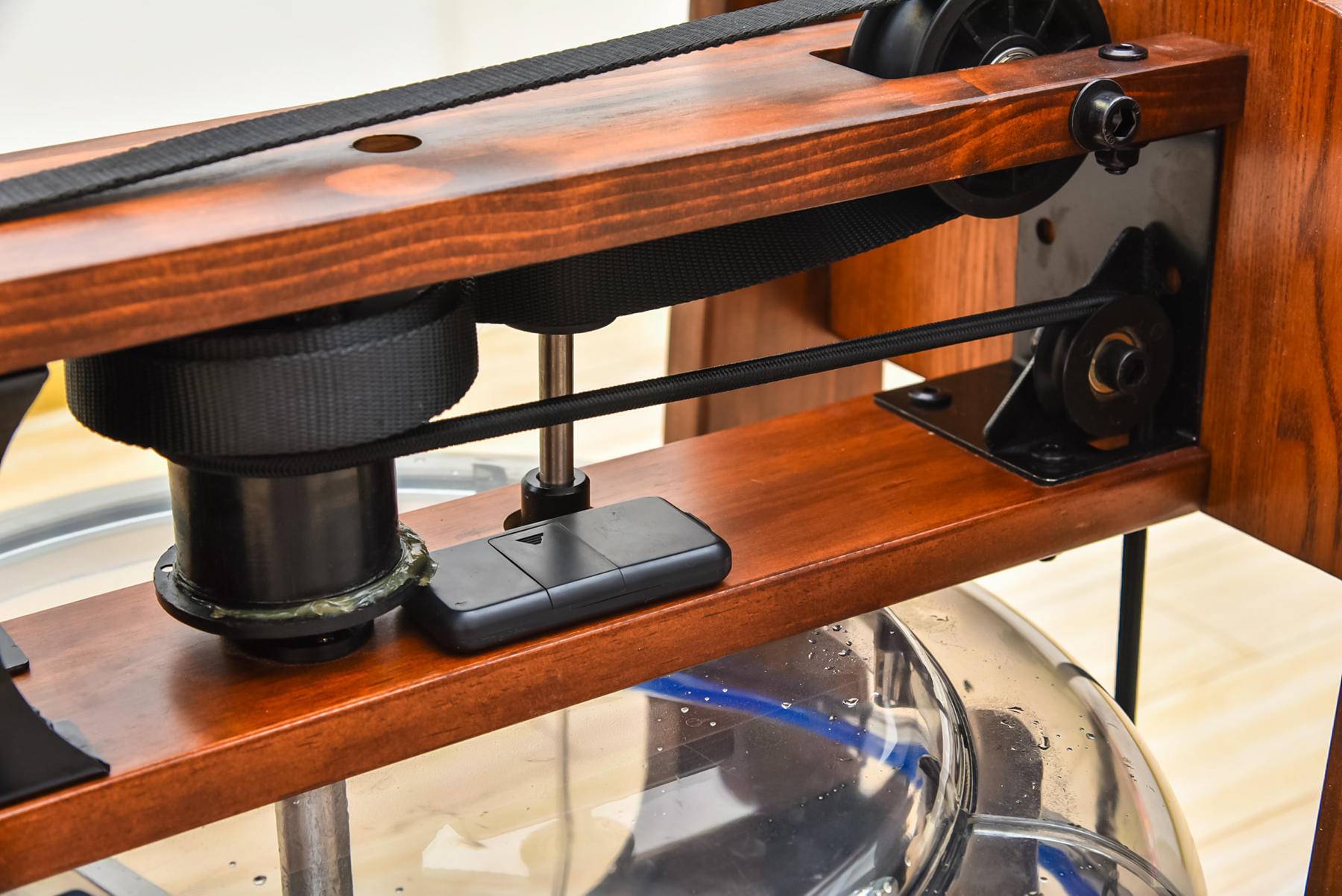 支架|体重蹭蹭往上涨,健身房太远,怎么办?可折叠野小兽划船机来帮忙