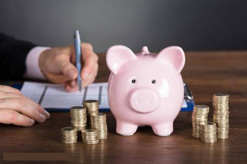 老百姓|10月居民存款大幅下滑，为什么老百姓不存钱了？原来竟是这样！