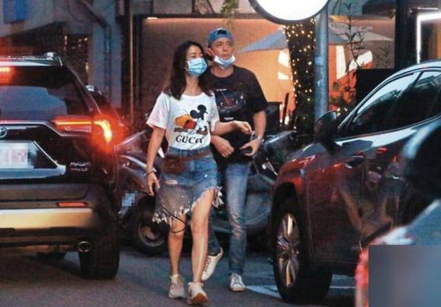 霍建华千万超跑曝光!与林心如搬亿级新居