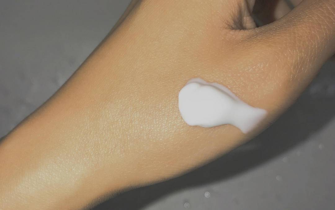 皮肤|口罩脸+换季!这下真的受不了了,敏感修复快看它