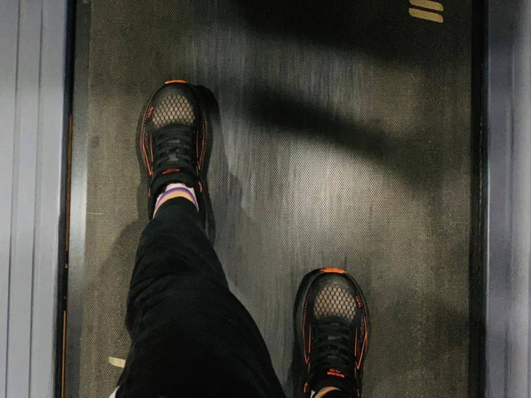 地形|R2信念全地形跑鞋，公路，山地，跑步机都可以驾驭！