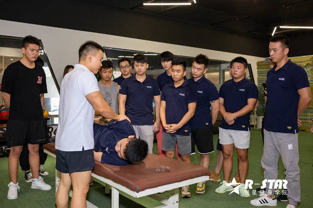上海目前实力强的健身教练培训中心报名电话