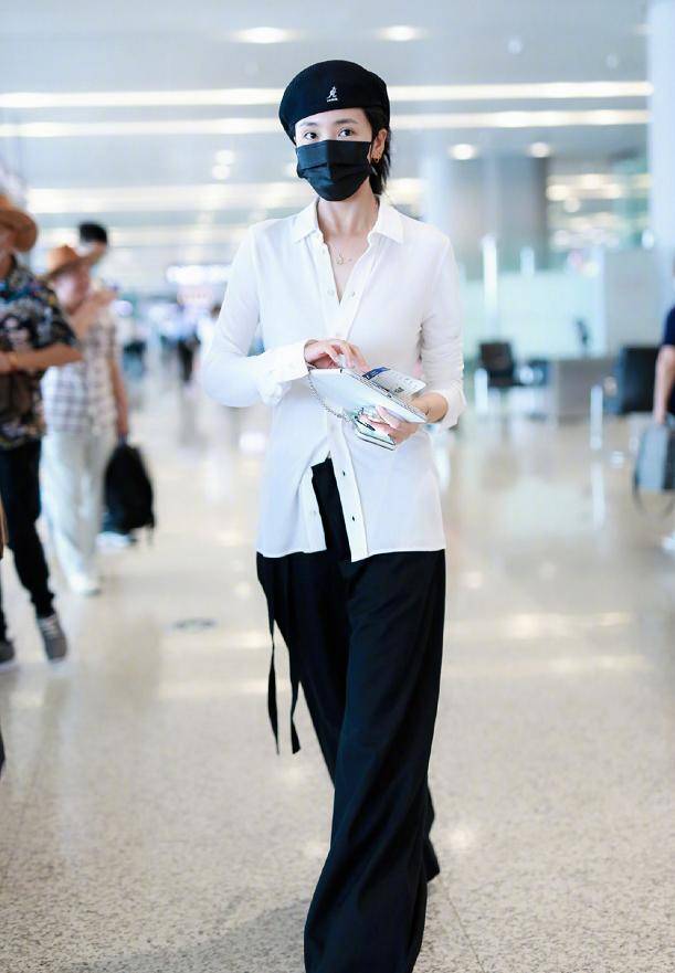 造型|真正会穿的女人,秋天都不会错过这3个“配饰”,看杨幂就知道了