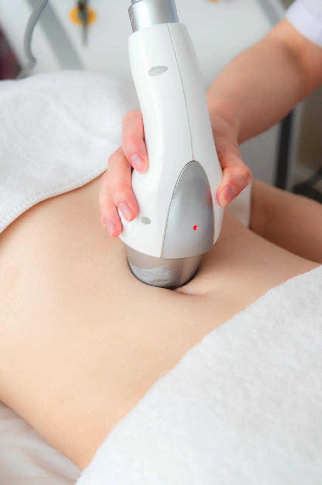 编辑|躺着瘦!来这家魔都开了13年「全五星修身店」Get小蛮腰!