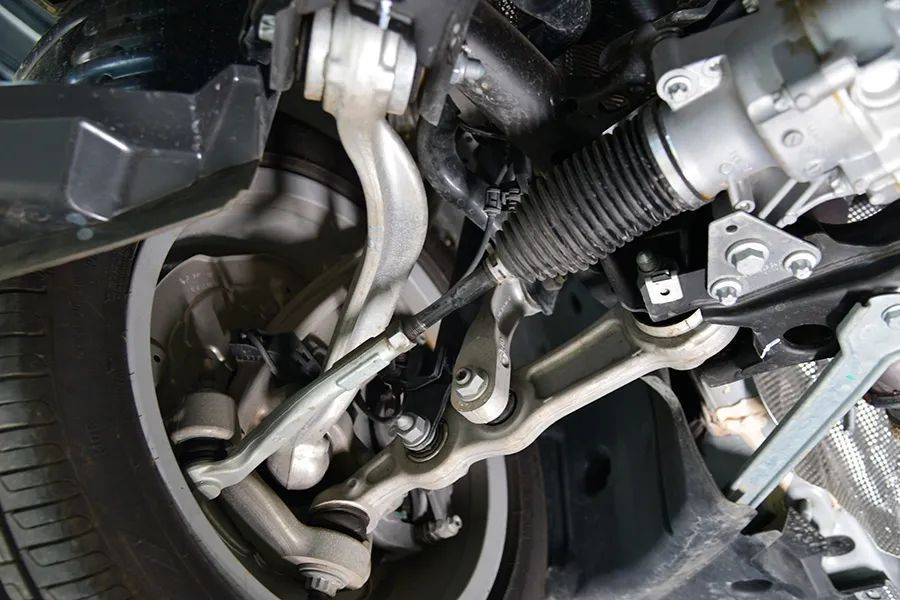 铝合金双叉臂结构 bcc6f2f0882543bf802f234b91309463.jpeg