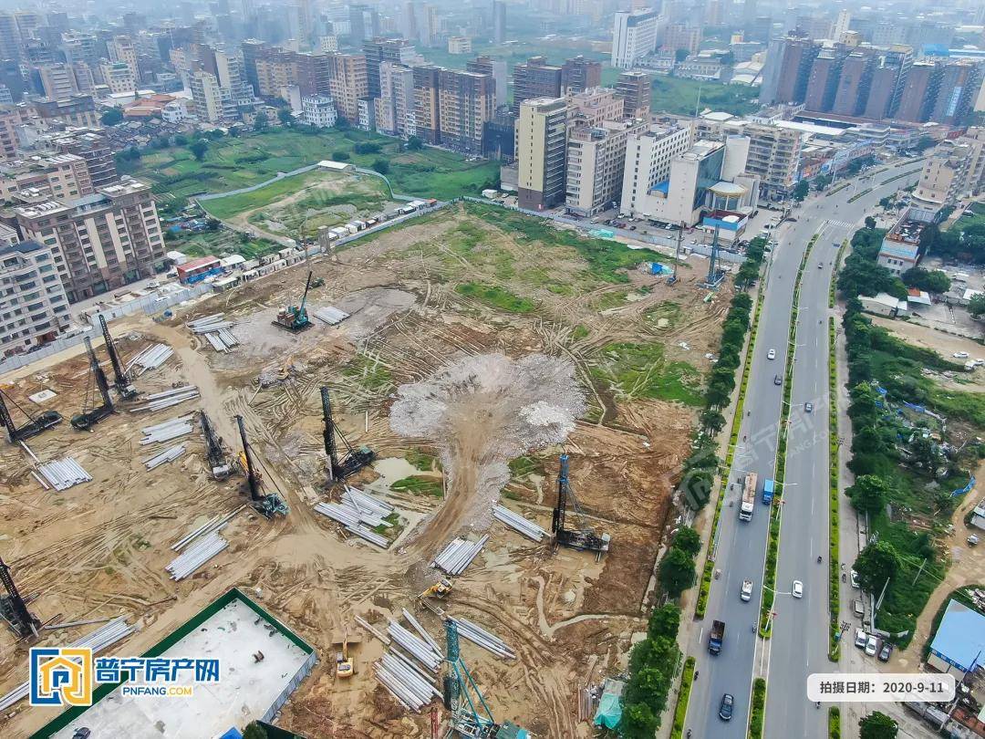 「唐商·中央花园」航拍图▼