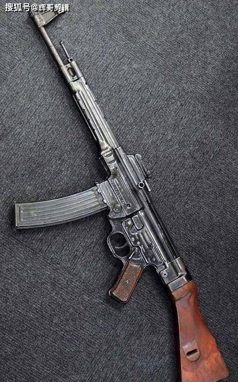 (滚柱)式;发射方式----连发 德军stg-44 stg44突击步枪(sturmgewehr