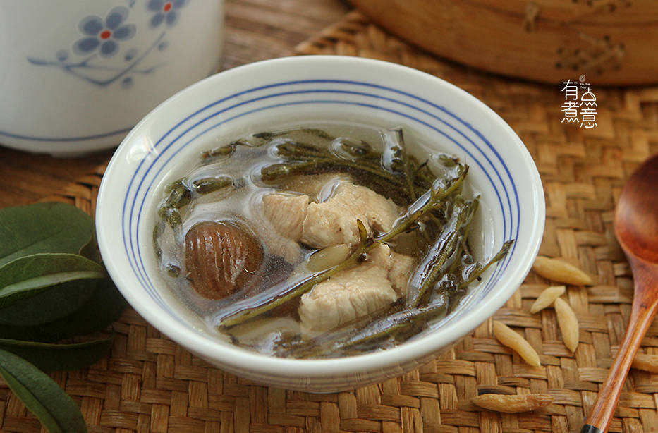 它被称为"孩儿草",聪明妈妈用它炖汤,孩子不积食,身体
