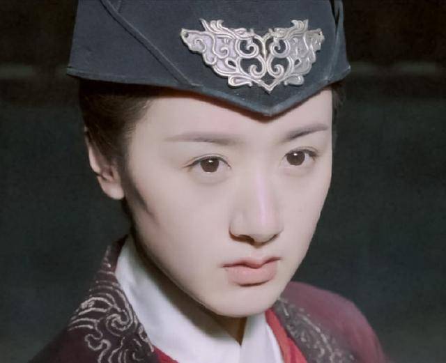 造型|《琉璃》袁冰妍十世造型，褚璇玑最仙，战神最飒，女帝最惊艳