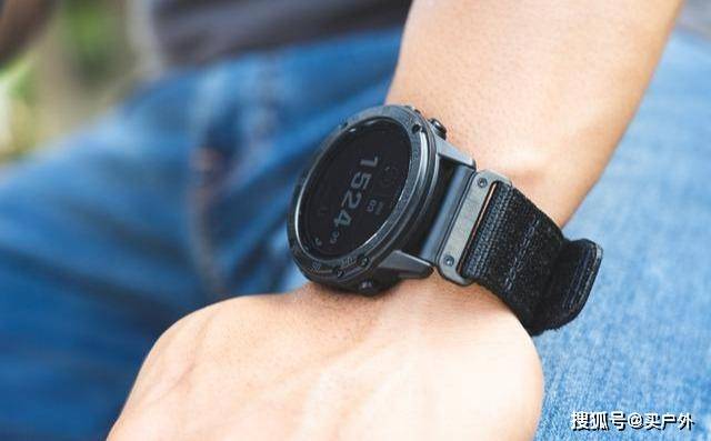 Garmin|佳明Garmin太阳能战术腕表开箱，军迷爱好者不容错过