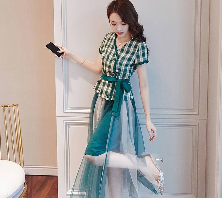 上身|各种身形如何选择连衣裙，掌握方法很关键，给你浓浓女人味