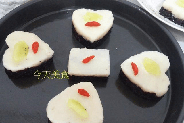 软糯糯的小零食 de4d7640eeeb4ce3b479fecc5fd40347.png