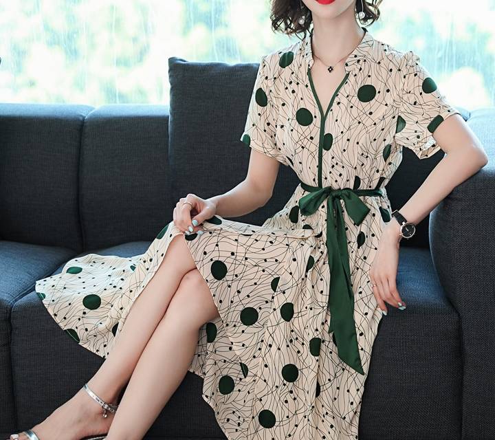 上身|各种身形如何选择连衣裙，掌握方法很关键，给你浓浓女人味