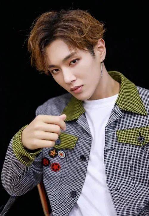 定义|原创贵圈又刷新了“单身”定义：拍到又怎样，打死不承认就行了!