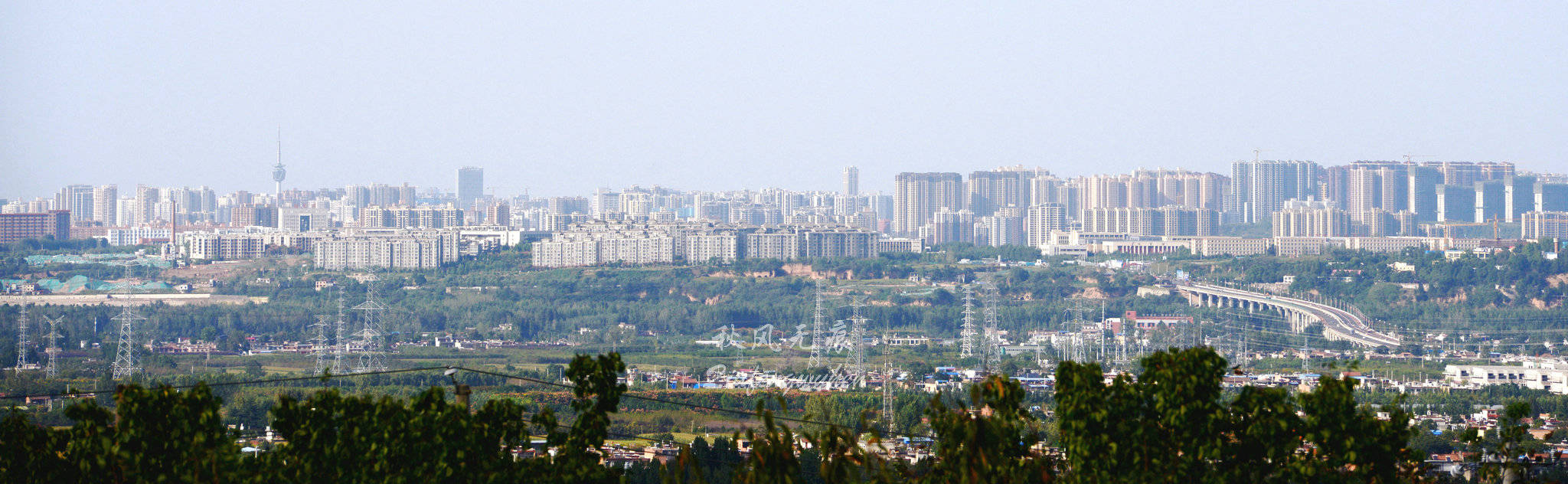 秦岭(|杜陵看山，秦岭望长安，抱龙峪里观云听秋风