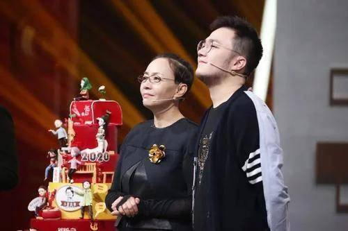 继女斩获国际大奖成华人之光!亲儿子却强捧不红
