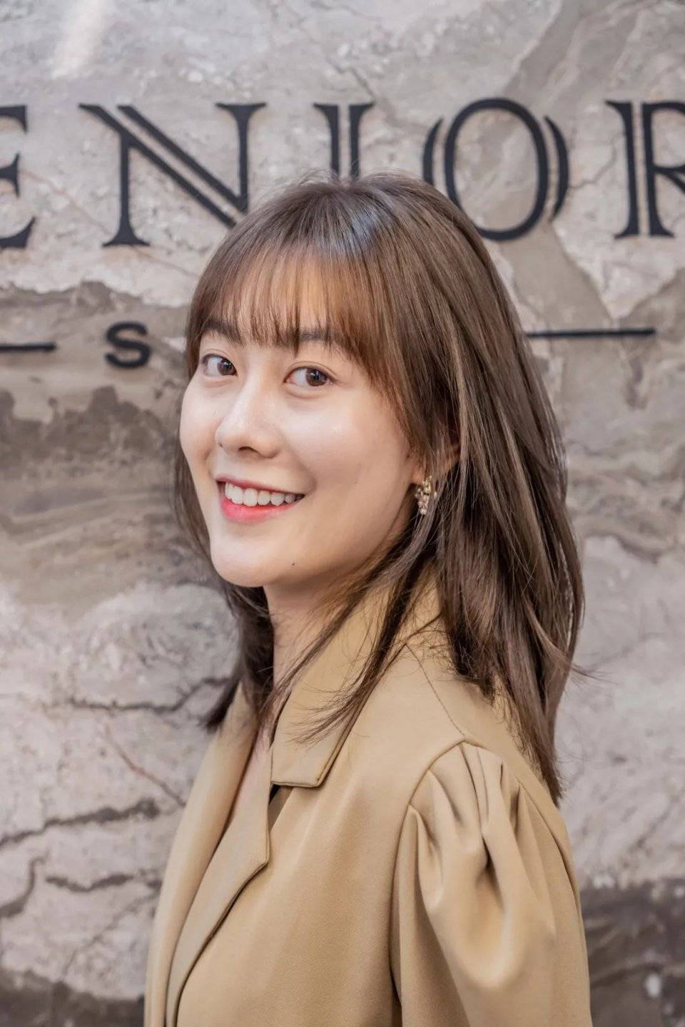 发型|造型基地，根据脸型设计发型，村花秒变女神！
