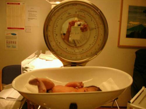 身高|是巧合还是护士测错了冷知识!为啥新生儿的身高都是50cm