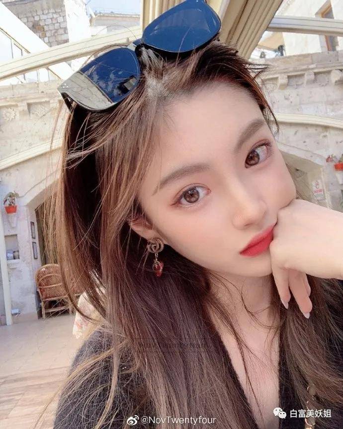 富二代|16岁收500w礼物,上海超级富二代名不虚传…