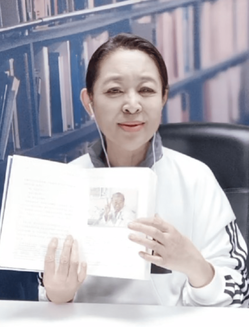 美颜|没了镜头滤镜,私下的倪萍更显老态,不过气场依旧强大!